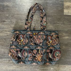 Vera Bradley Bag: 13 x 19 Travel Bag